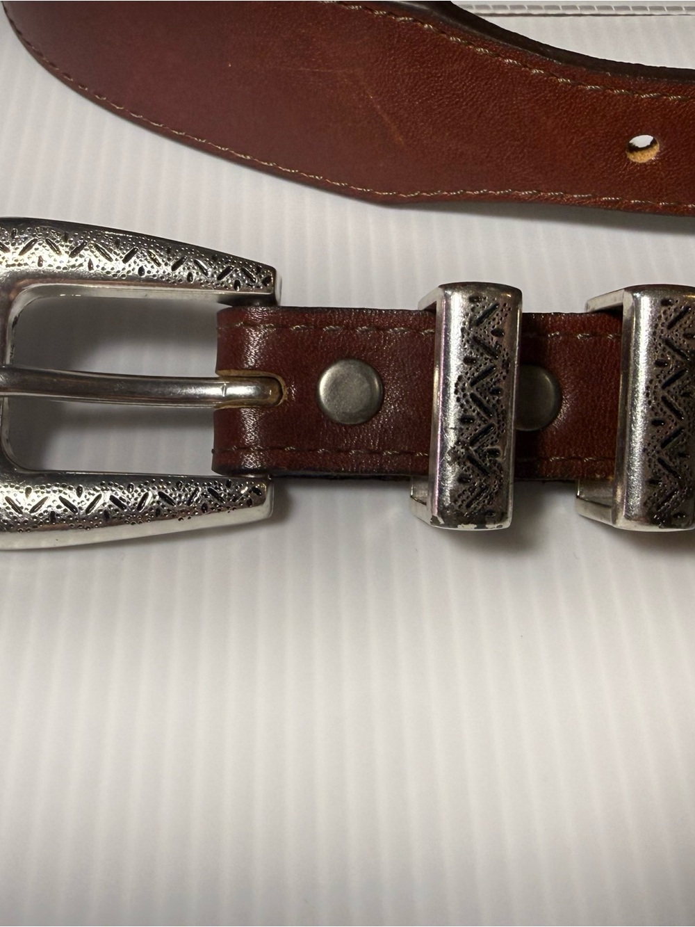 Women’s Brighton Taper Ornament  Leather Belt with Decorative Silver Buckle